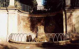 fontana_villa_fabbricotti