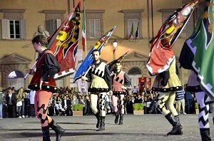 prato-corteo-storico