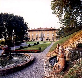 villa-oliva-lucca